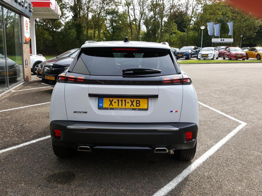 Peugeot 2008 1.2 130pk allure automaat eat8 apple carplay & android auto | 