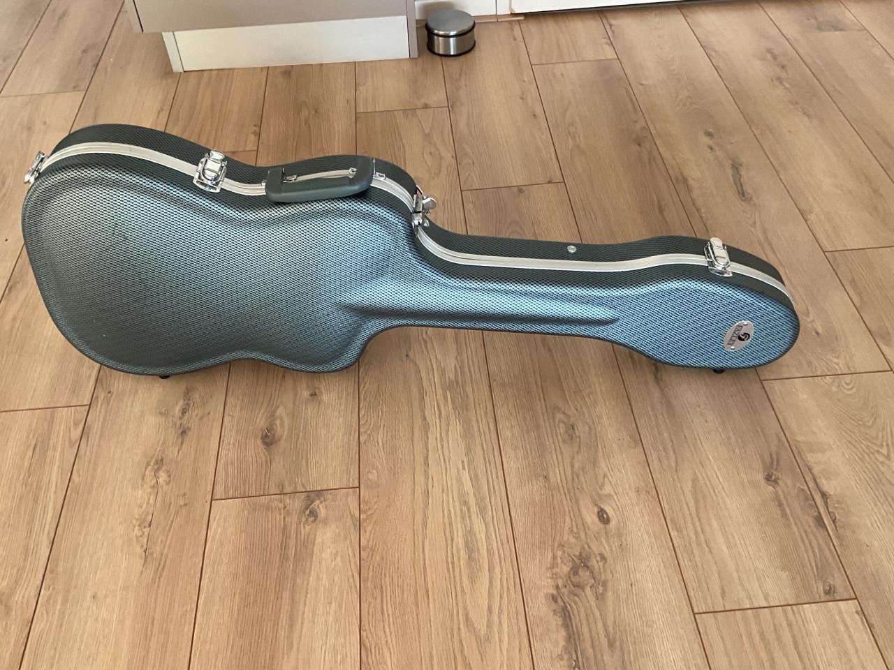 Gitaarkoffer overcompleet strat en tele model in bijna nieuwstaat Voor COR