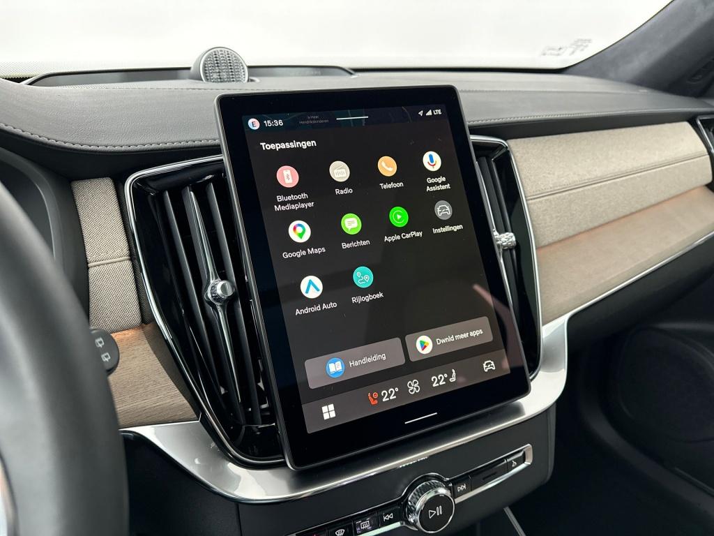 Volvo XC90 ultra bright recharge plug-in hybrid awd