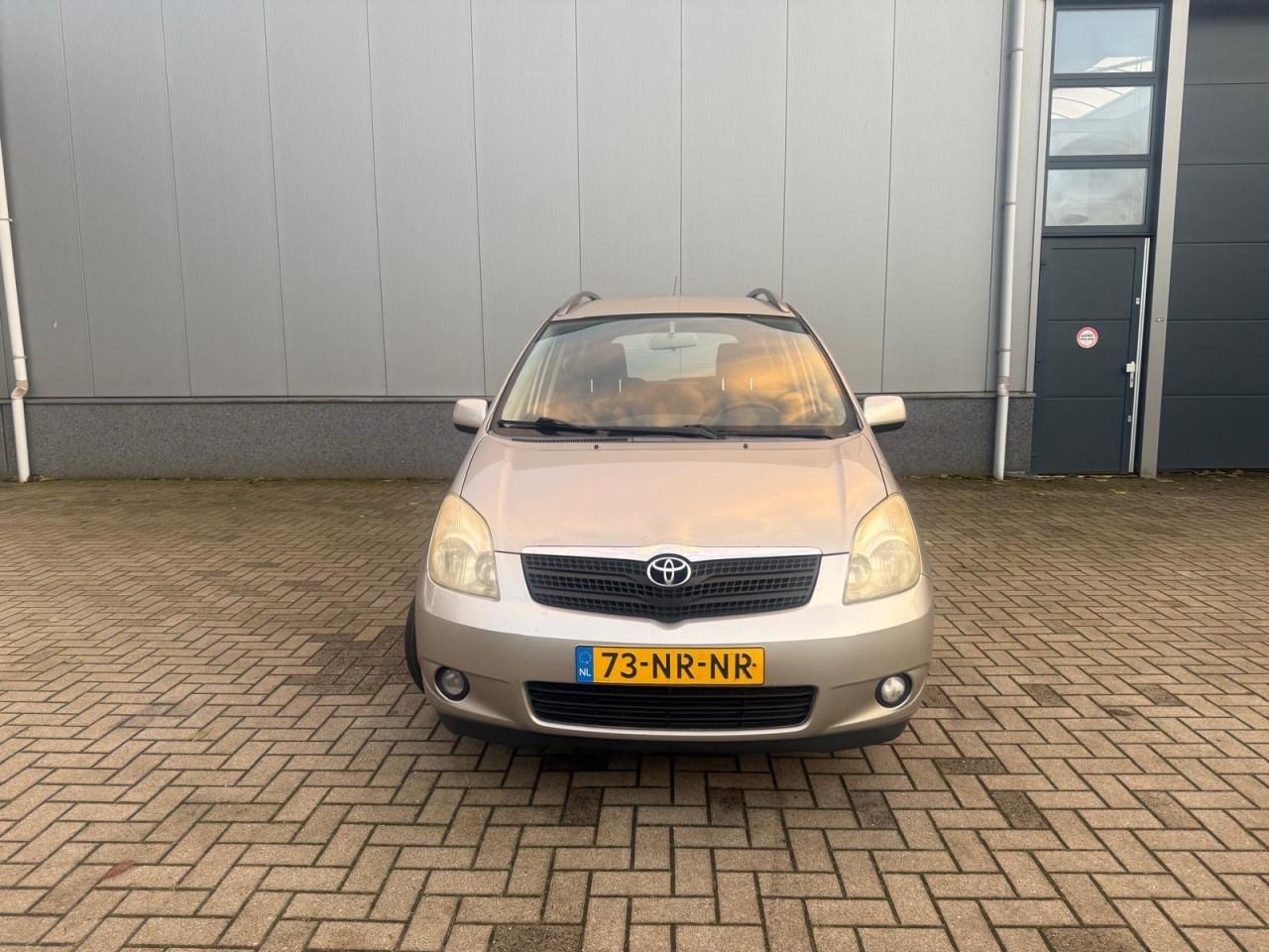 Toyota Corolla Verso 1.6 VVT-i Linea Luna