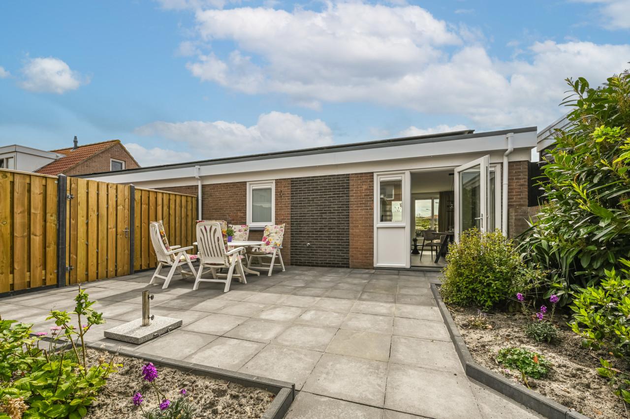 Prachtig gemeubileerde huurwoning. Tijdelijk zonder inschrijving.