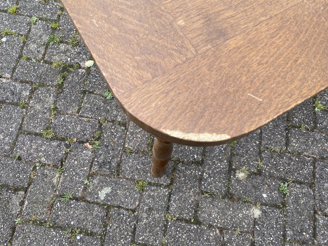 Tafel en 6 stoelen