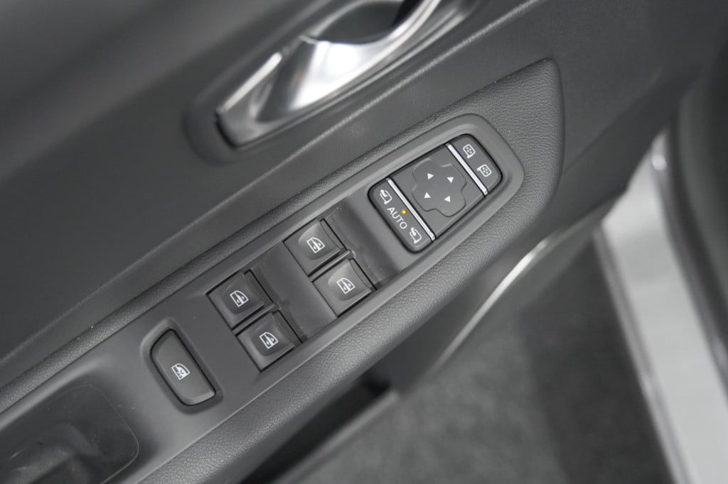 Renault Captur tce 120 intens | camera | dodehoekdetectie | navigatie | sto