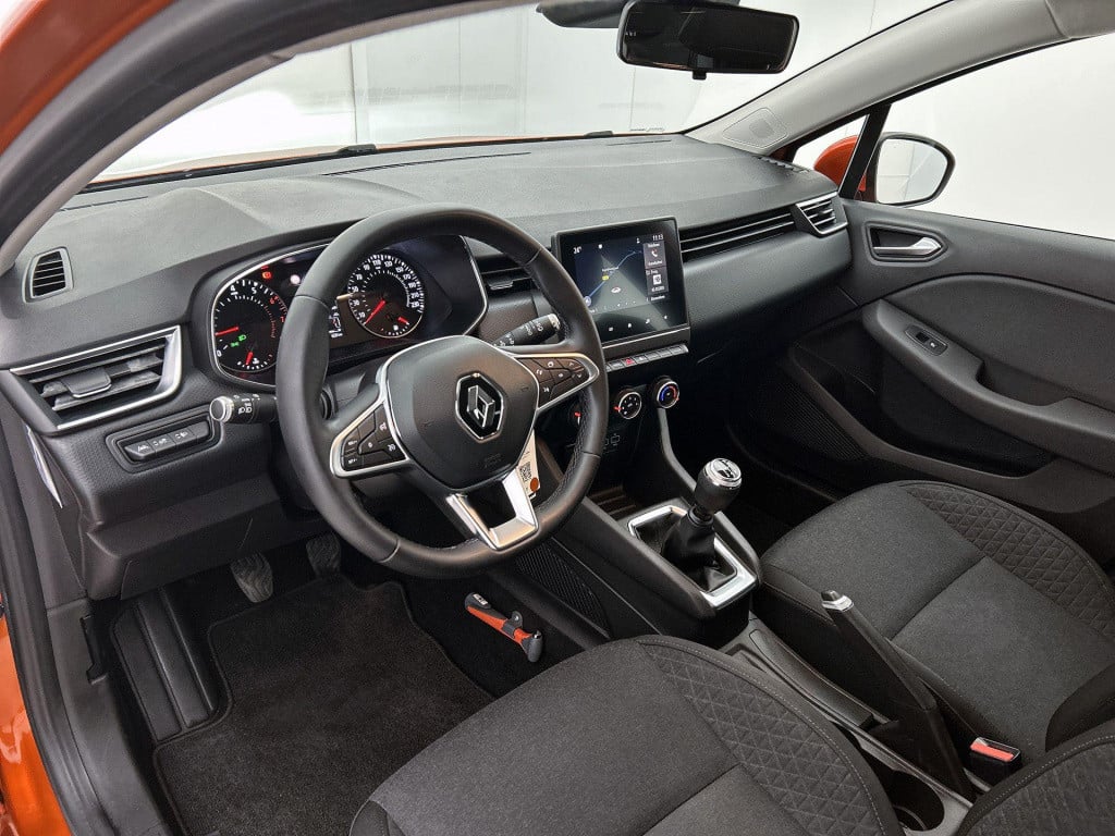 Renault Clio 1.0 tce zen | parkeer sensoren | cruise control | navigatie | 