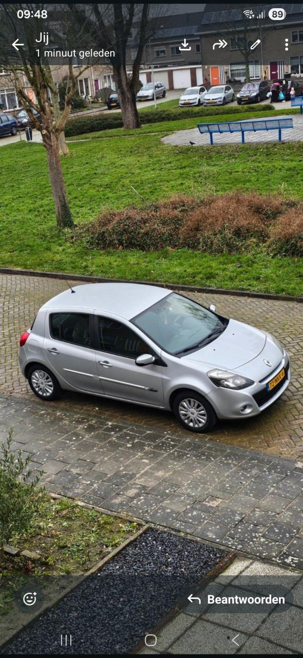 Te koop renault clio 12 zeer zuining auto