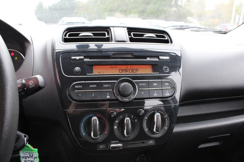 Mitsubishi Space Star 1.0 cool+