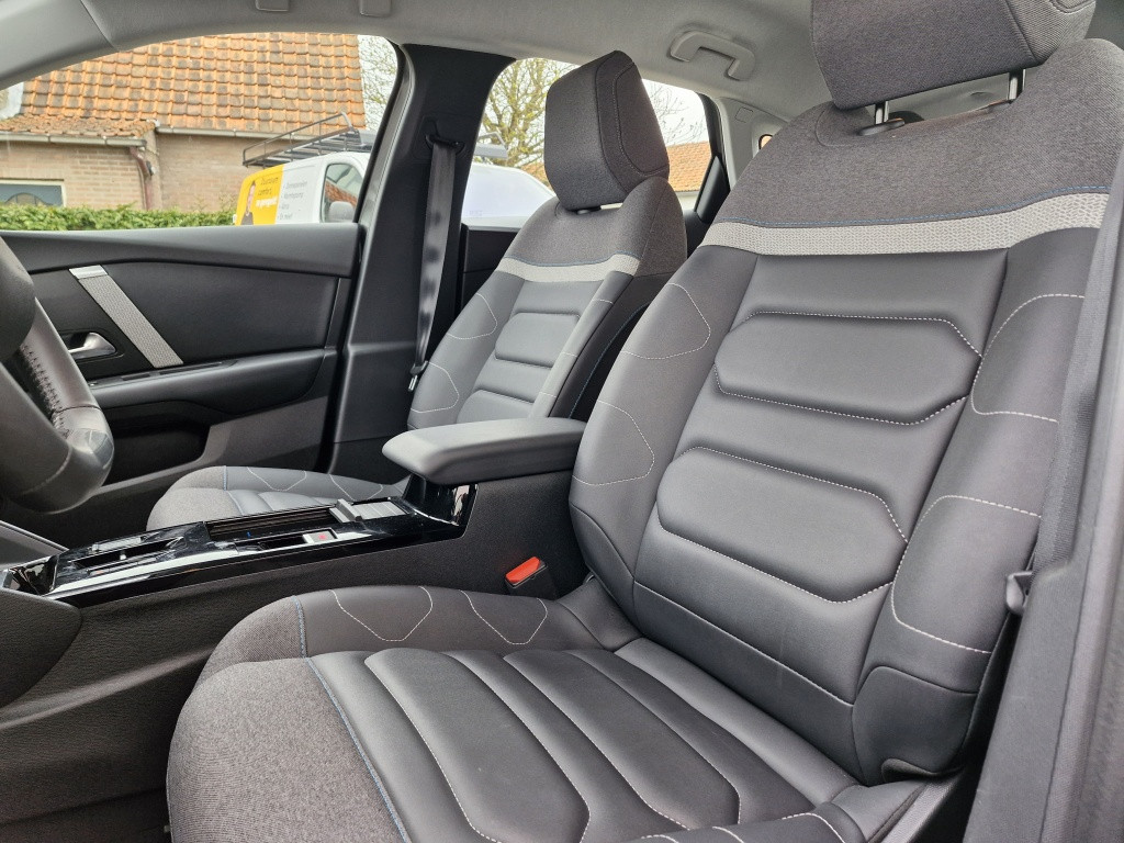 Citroen C4 1.2 puretech plus automaat pack techno pack ambiance