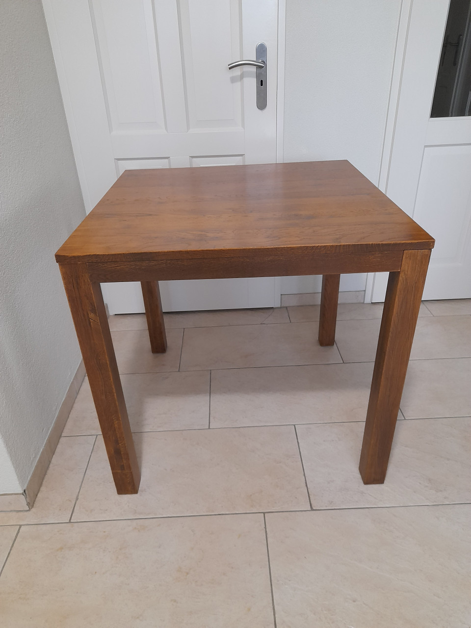 Massief houten tafel 80 x 80 x 76,5H (in goede  staat )