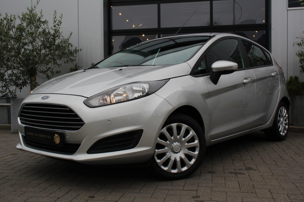 Ford Fiesta 1.0 trend - airco - stoelverwarming - alle doc - 1e eigenaar - 