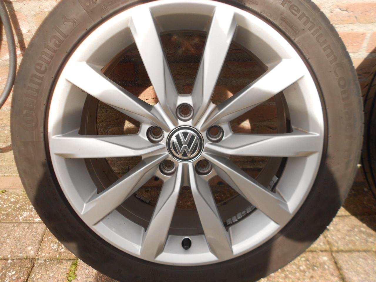 Vw volkswagen velgen Dijon 17 inch.