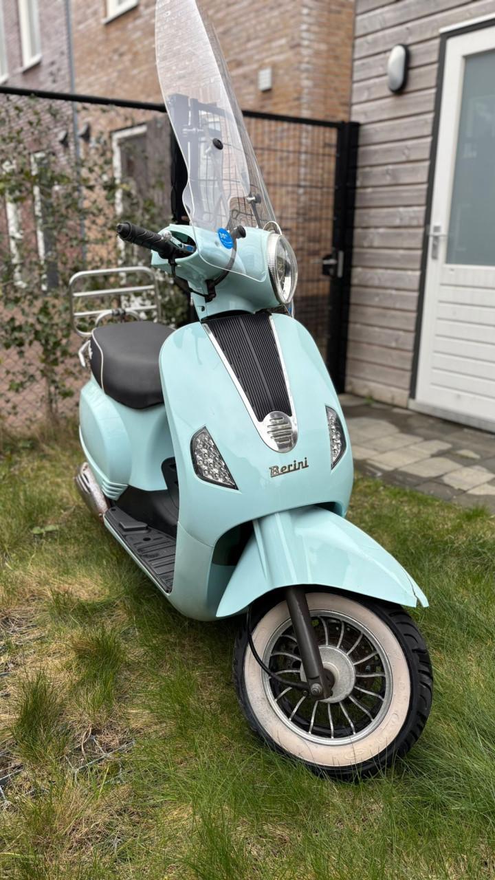 Berini Napoli 2017 • snor (loopt niet - project/opknapper)