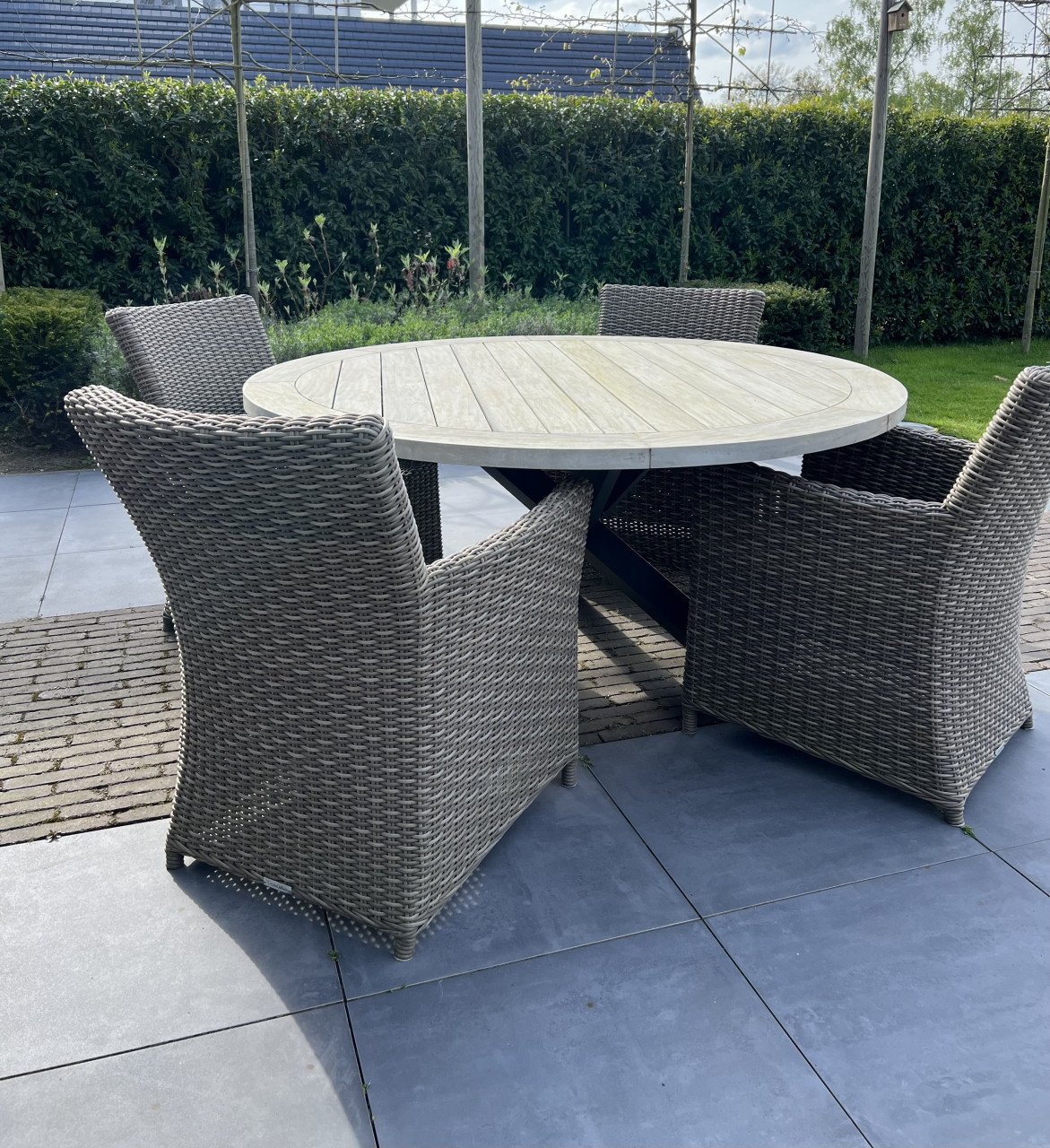 Teakhouten tuintafel rond 160