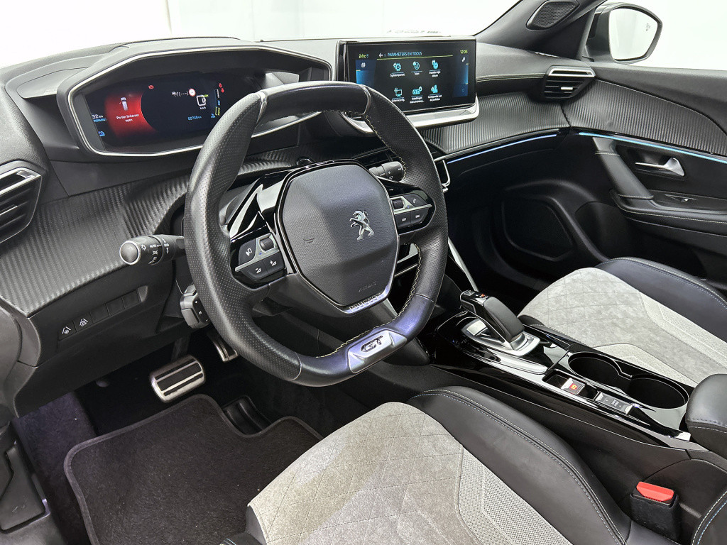 Peugeot E-2008 ev gt pack 50 kwh | rijklaar | trekhaak | panorama dak | sto