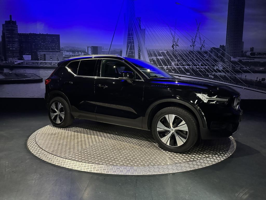 Volvo XC40 1.5 t4 recharge inscription expression *trekhaak*