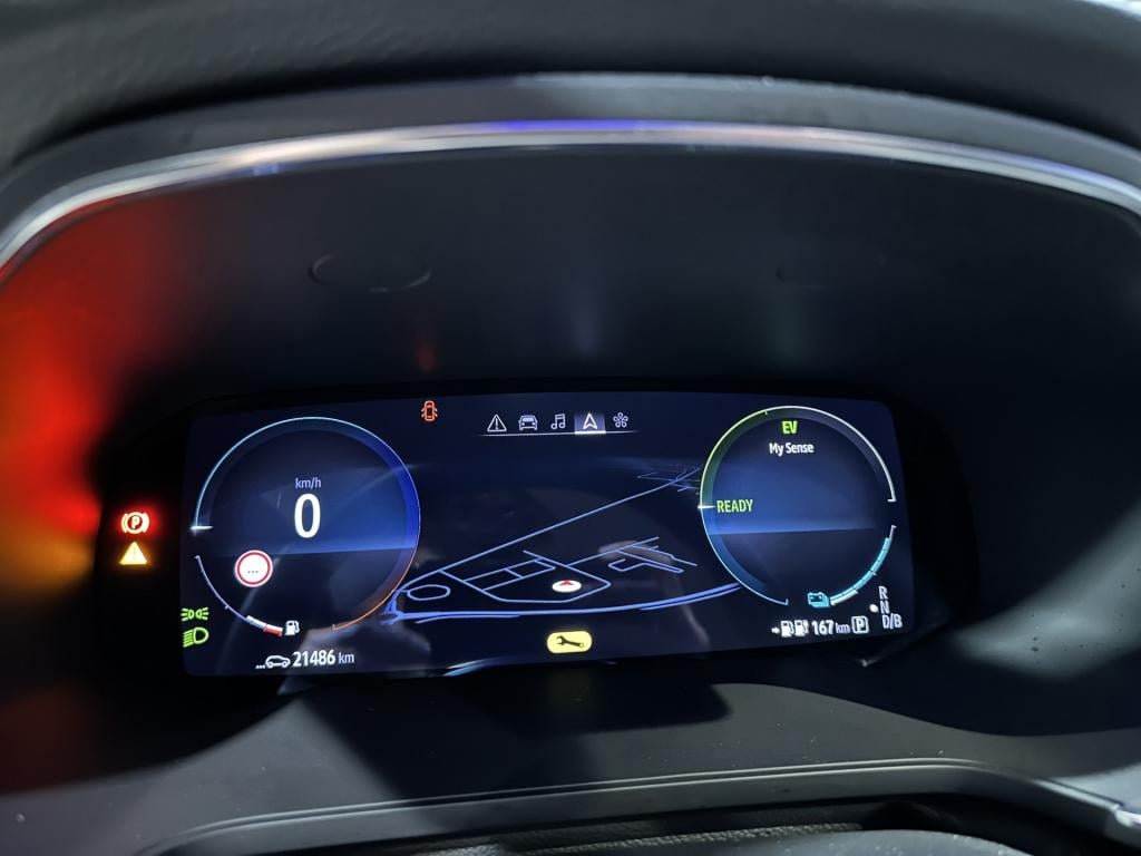 Renault Captur 1.6 plug-in hybrid intens *camera*trekhaak*