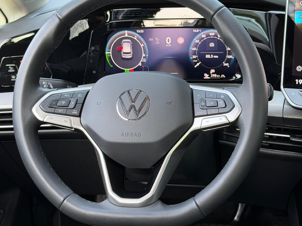 Volkswagen Golf 1.5 ehybrid 204pk style | 360 camera | ergo stoel | adapt. 