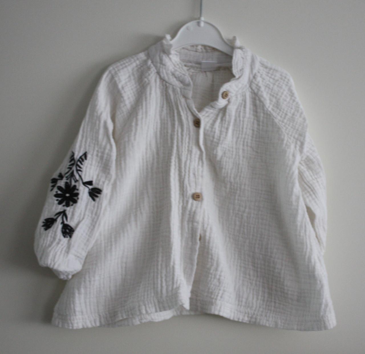 Blouse met borduursel maat 98-104