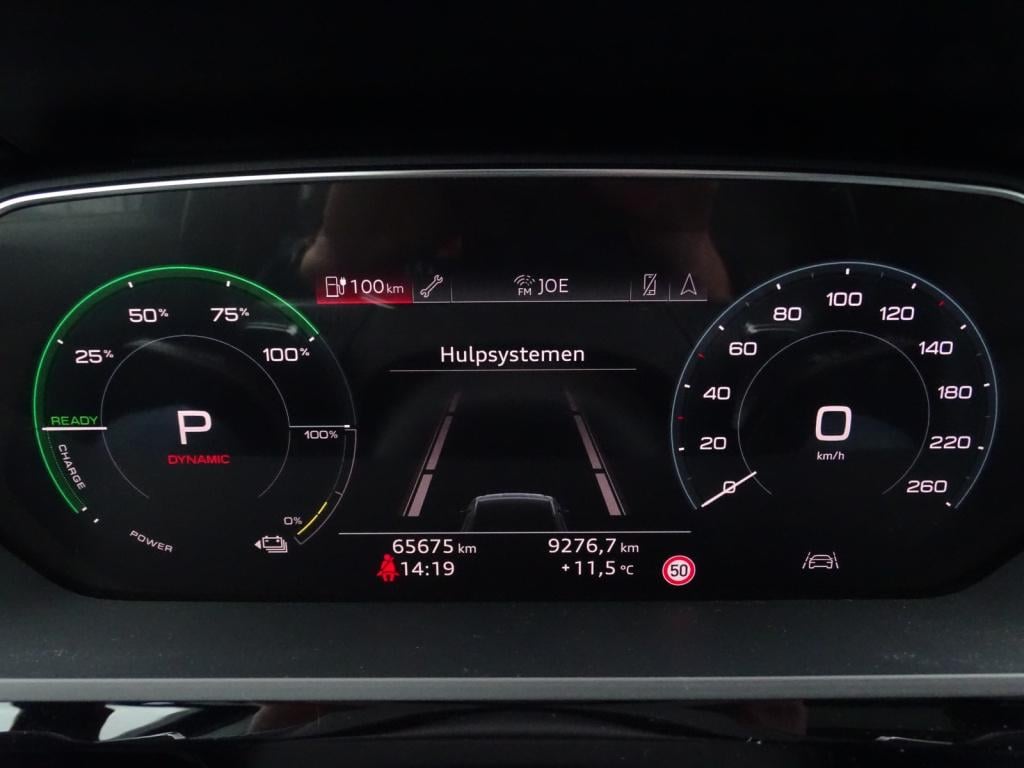 Audi E-tron e-tron 50 quattro launch edition plus 71 kwh | pano | trekhaak 