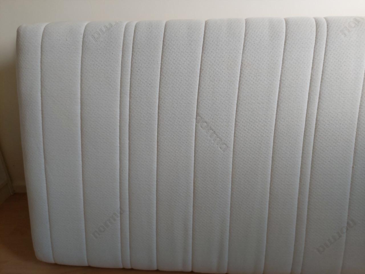 Matras en lattenbodem