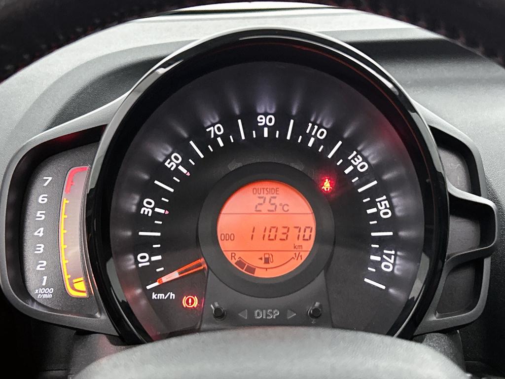 Peugeot 108 72pk roland garros top! | rijklaar | climate control | achterui