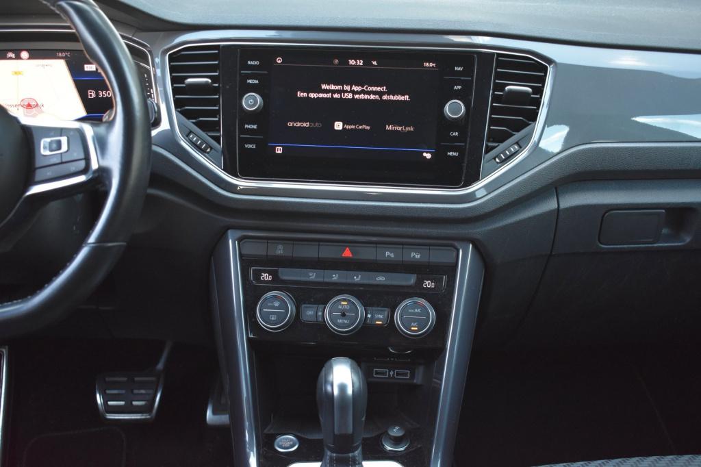Volkswagen T-roc 1.5 tsi r-line | pano | trekhaak | camera | beats | nap | 