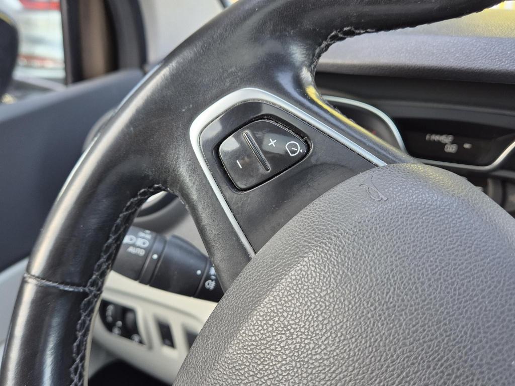 Renault Captur 1.3 tce 150 edc automaat intens panoramadak, navigatie, p-hu