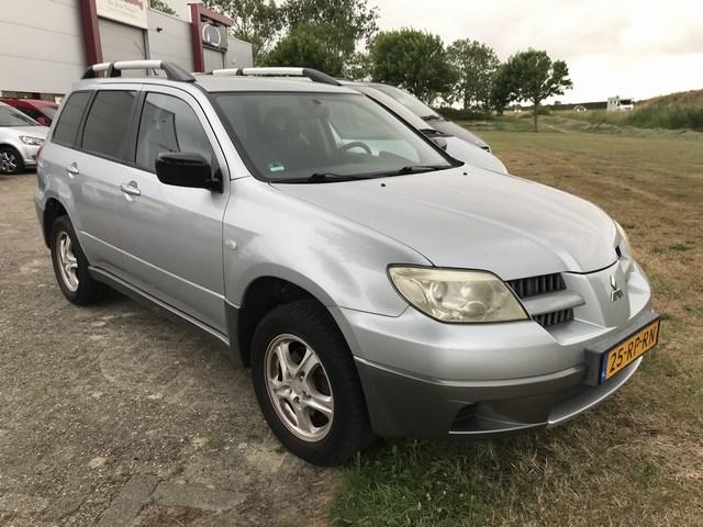 Mitsubishi Outlander 2.0 airco | elektr. ramen | trekhaak | nap etc.