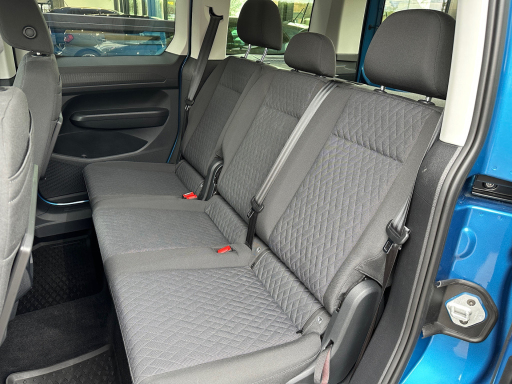 Volkswagen Caddy 1.5 tsi dsg life 5-persoons | led | camera | navi | rijkla