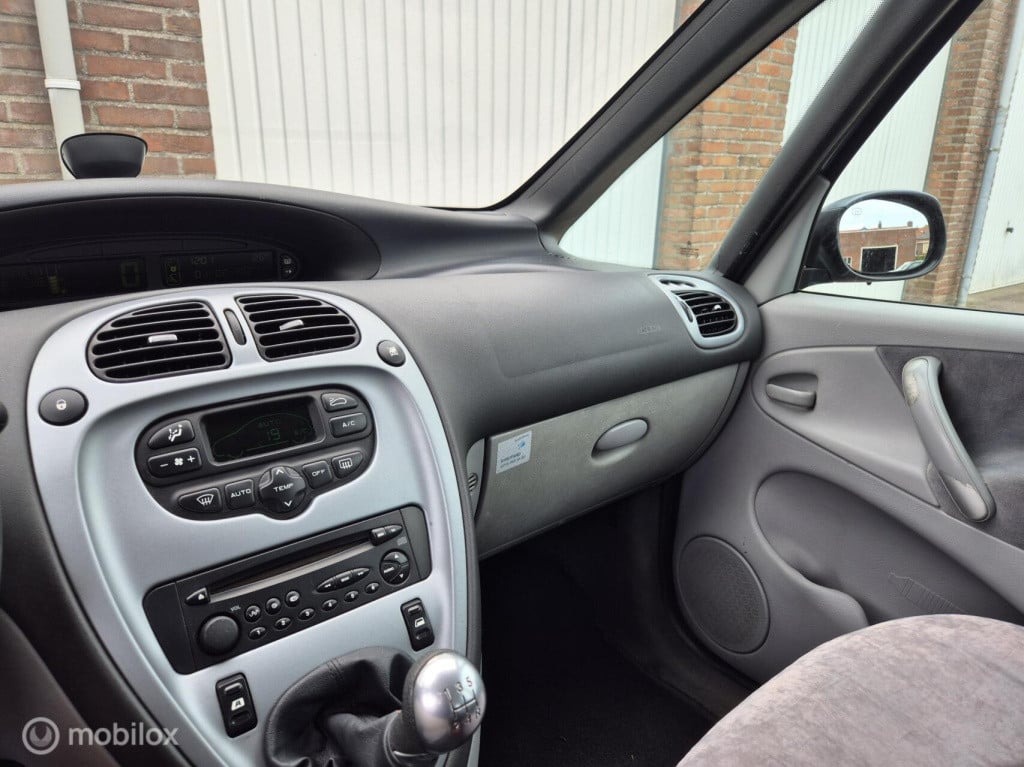 Citroen Xsara Picasso 1.6i-16v tweede eigenaar / airco/ trekhaak / cruiseco