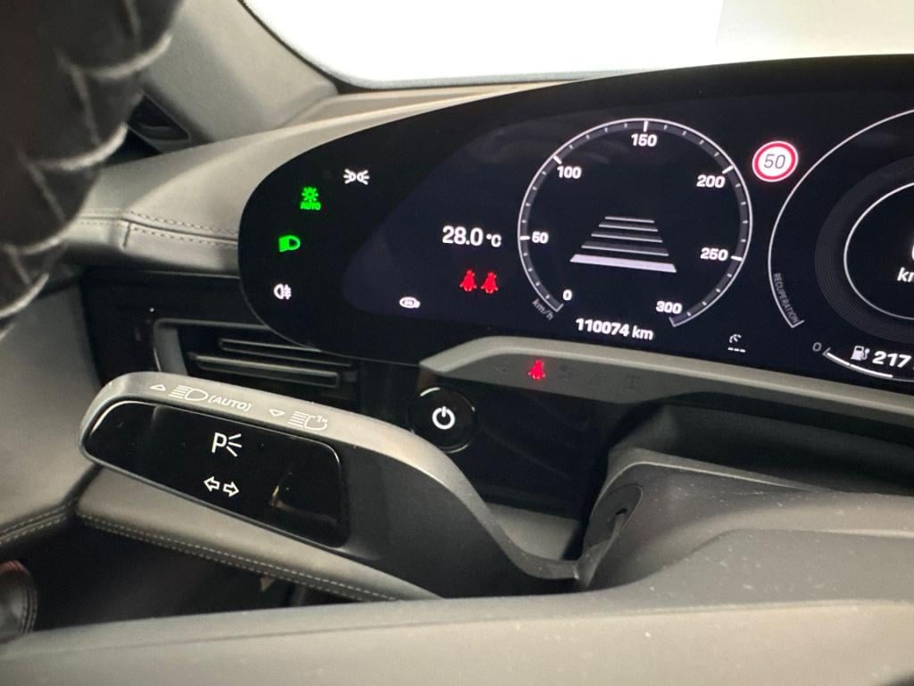 Porsche Taycan cross turismo 4 93 kwh