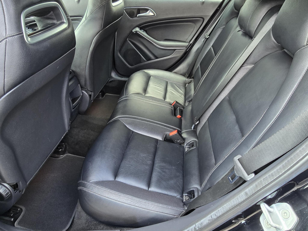 Mercedes-Benz A-Klasse 180 ambition urban-pakket slechts 83.000 km!!