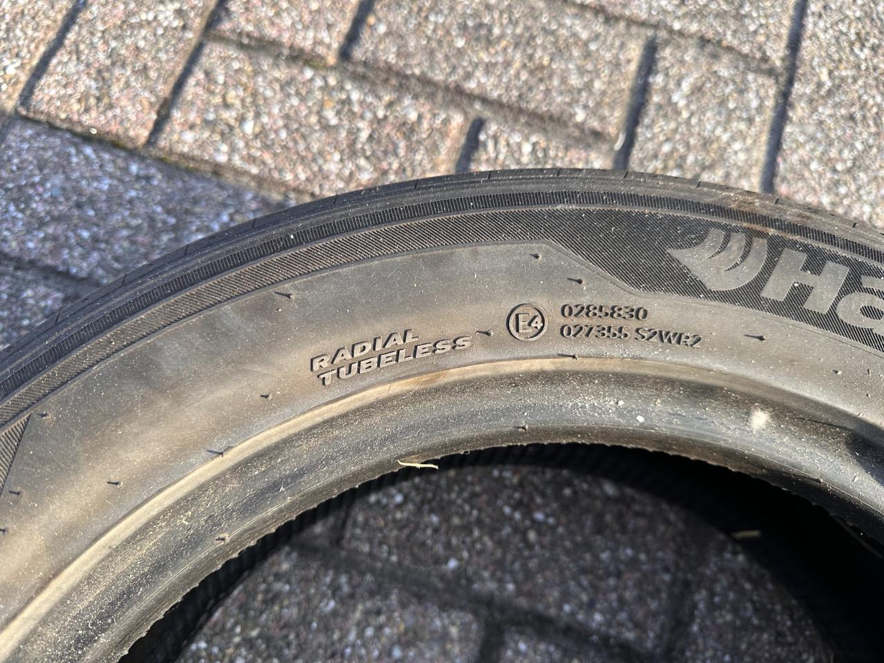 Zomerbanden Hankook 205/55 R16 reserveset