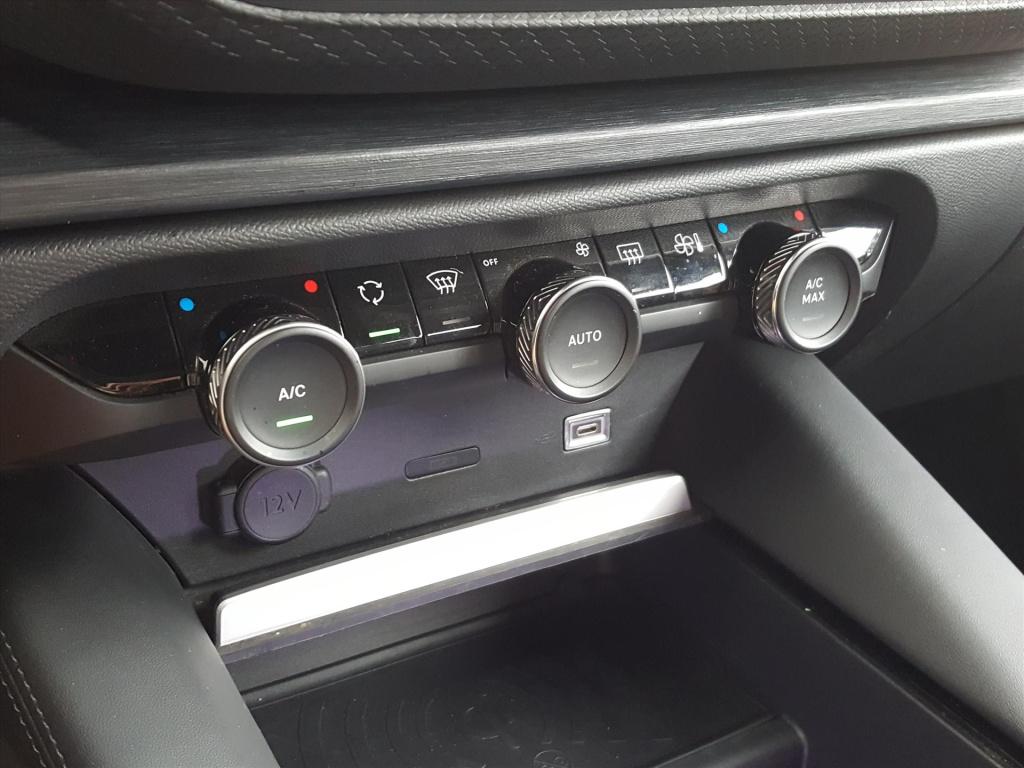 Citroen C5 X 1.6 plug-in hybrid 225pk shine e-eat8 automaat apple carplay &