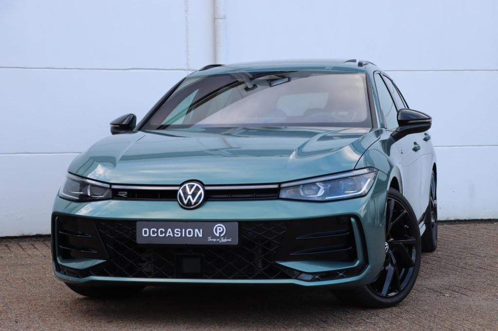 Volkswagen Passat variant 1.5 etsi r-line business dsg7 150pk