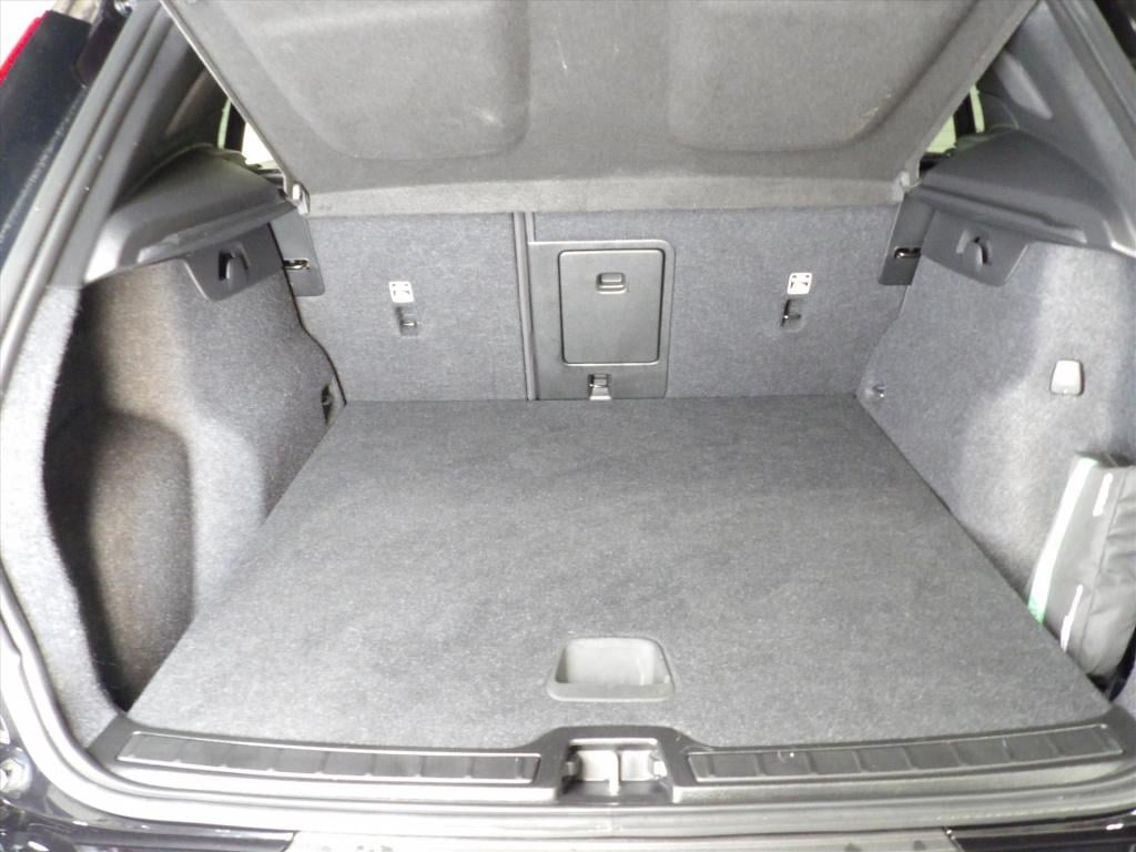 Volvo XC40 t5 plug-in hybrid 262pk aut plus dark