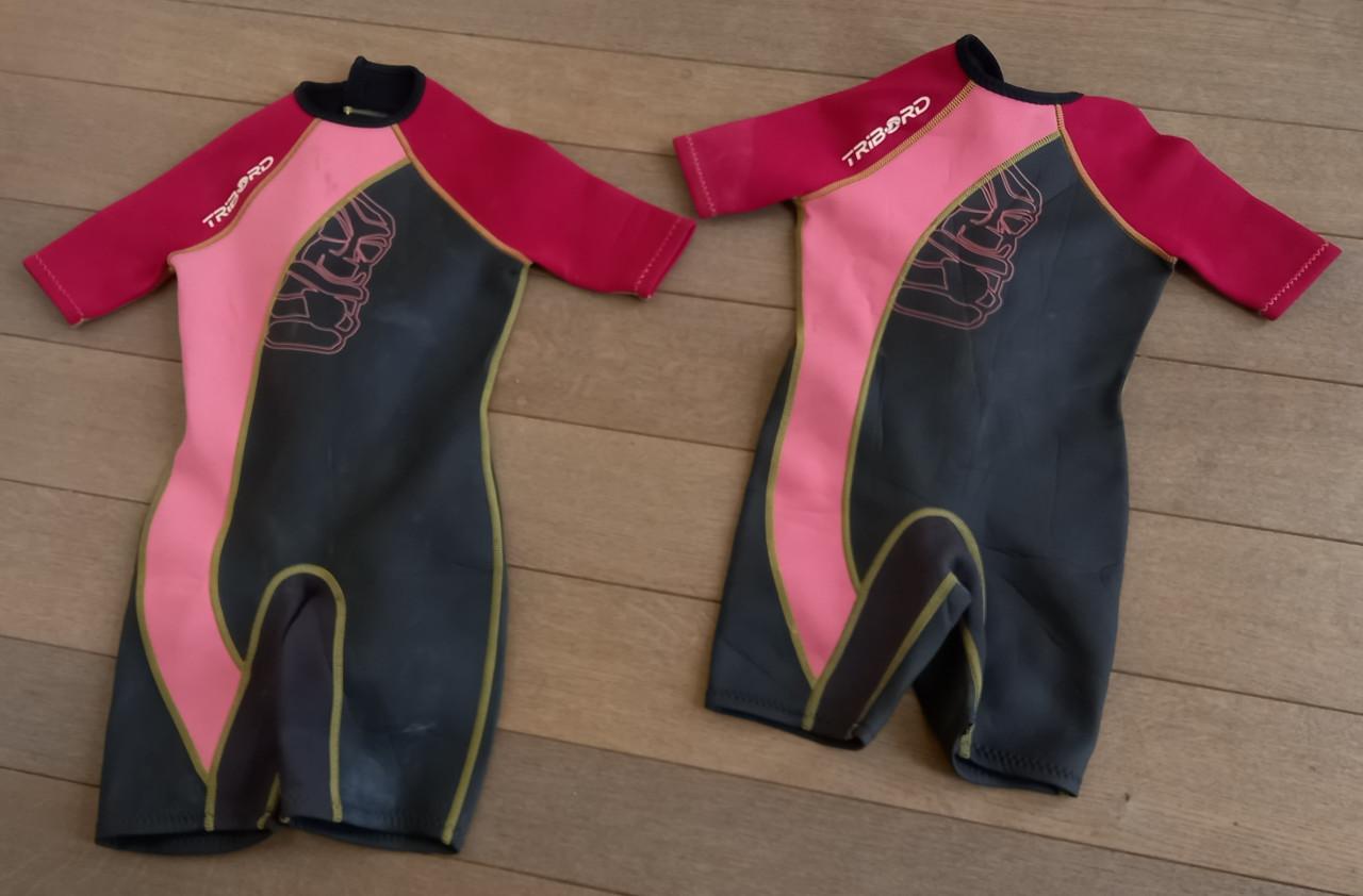 2 Neopreen surf-/zwempakjes 8jr en 10jr