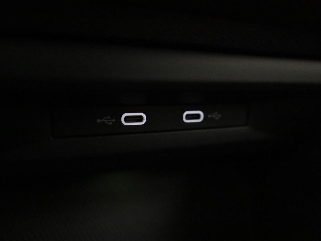 Volkswagen Golf variant 1.0 tsi life | navigatie | stoel/stuur verwarming |