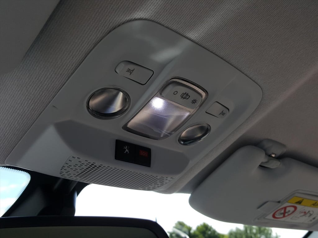 Peugeot 208 1.2 puretech 110pk 5d allure automaat6 navigatie | trekhaak | a