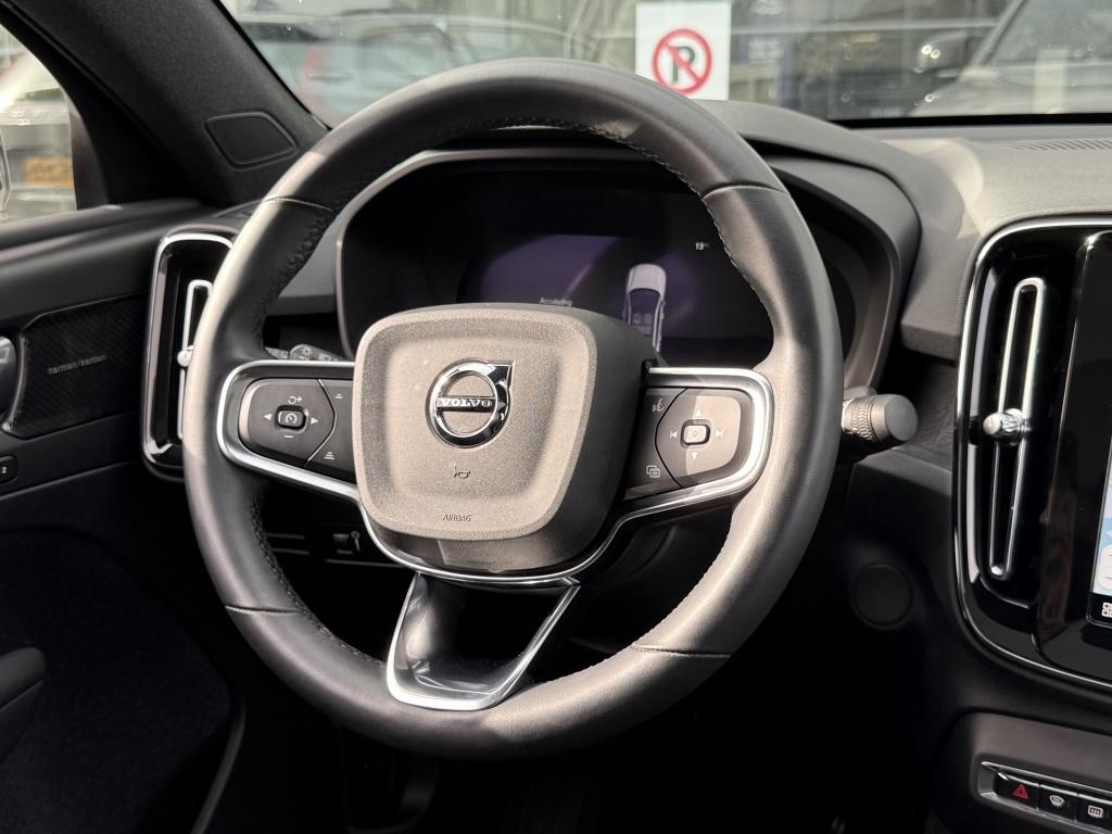 Volvo C40 recharge twin pro 408pk| panodak| 360camea| h&k sound