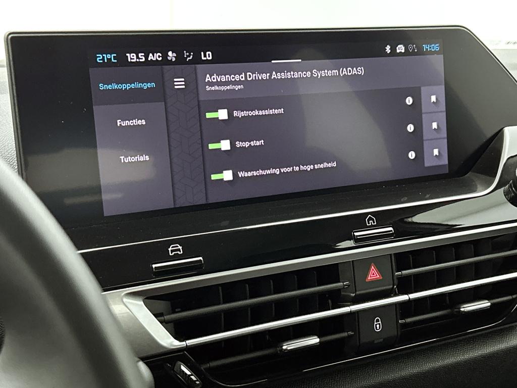Citroen C4 130pk business plus | rijklaar | camera | comfort seats | apple 