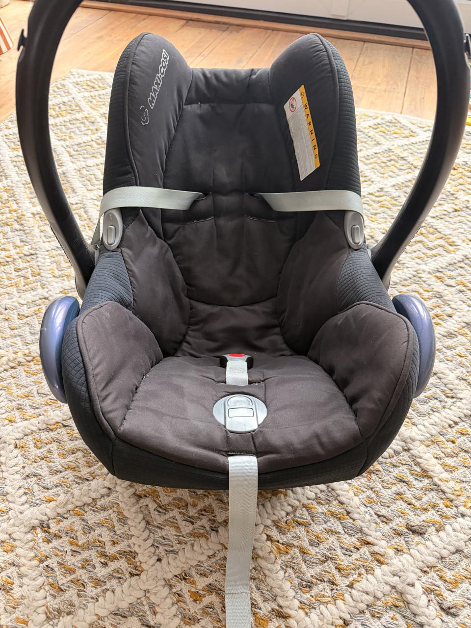 Maxi Cosi (evt inclusief base)