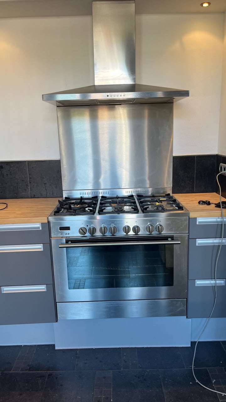 Profi, groot gasfornuis met oven, 6 pitten