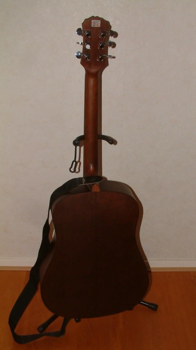 Epiphone gitaar western  1996  met  epiphone koffer