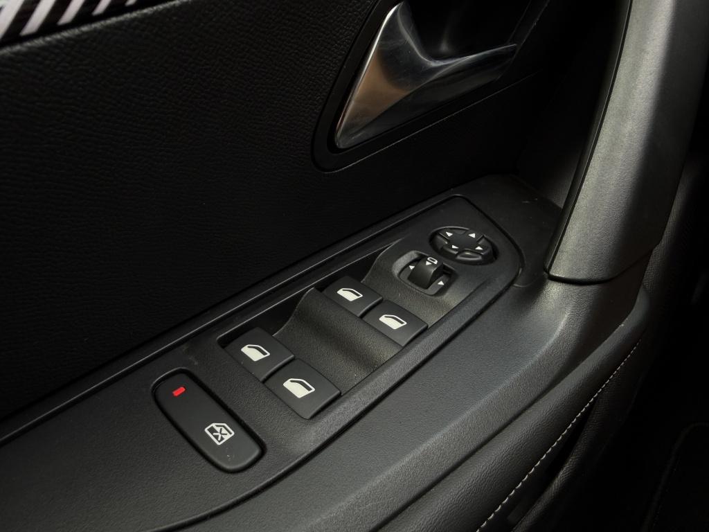 Peugeot 2008 1.2 puretech allure - 360 graden camera - adaptieve cruise con