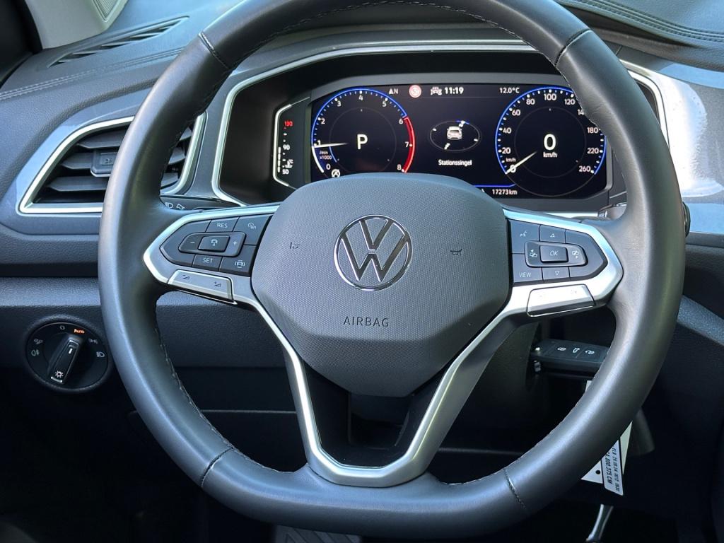 Volkswagen T-roc 1.5 tsi 150pk dsg style | trekhaak | navi | iq light | ada