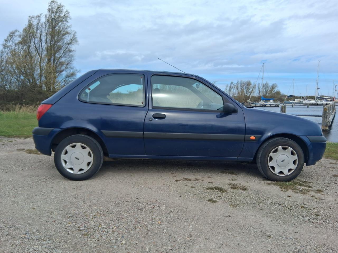 Ford Fiesta 1.3 I 3DR 2001 Blauw
