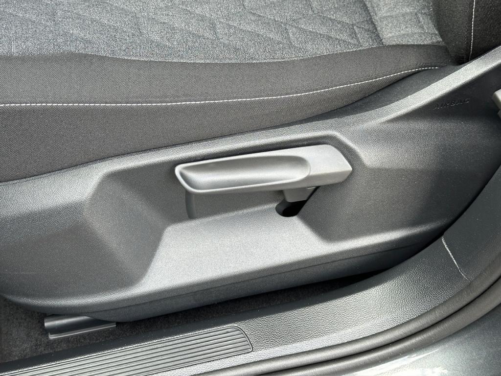 Volkswagen T-roc 1.5 tsi 150pk move | navi | carplay | stoelverwarming | ri