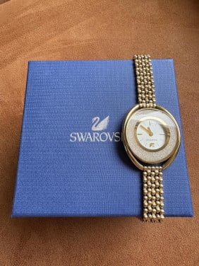 Swarovski oval goudkleurig horloge