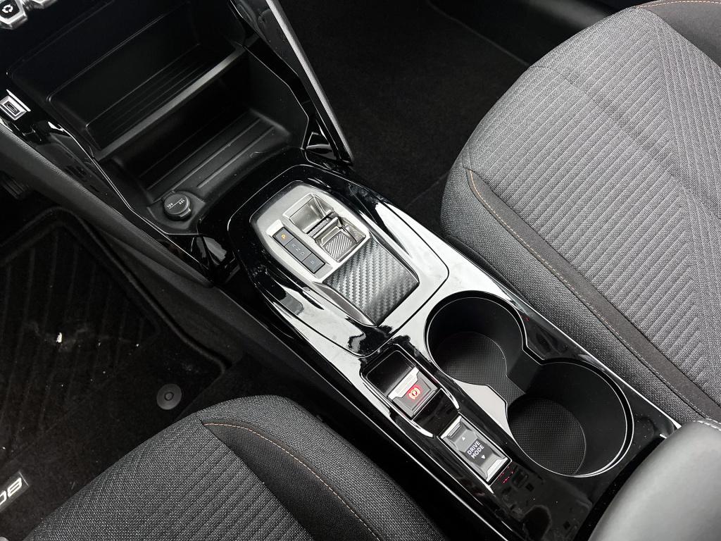 Peugeot 208 ev business 51 kwh