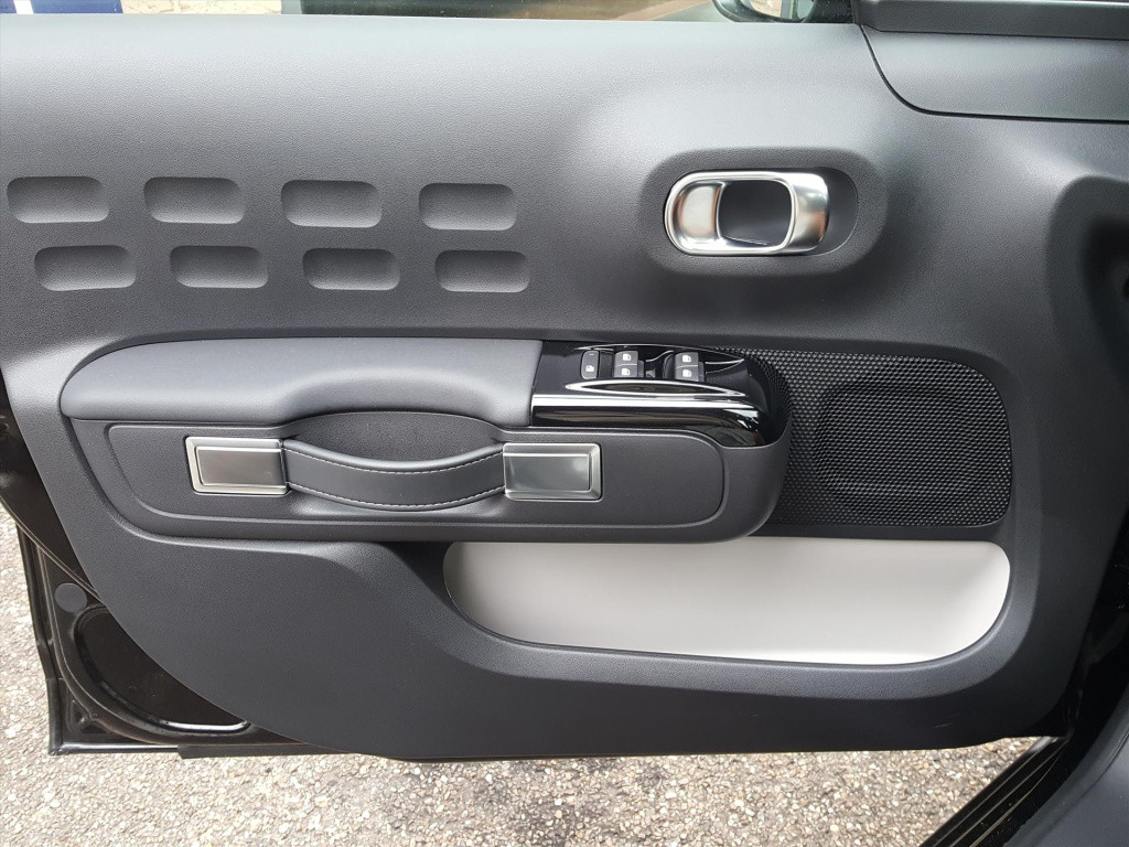 Citroen C3 max 1.2pt-83pk navigatie | apple carplay & android auto | achter